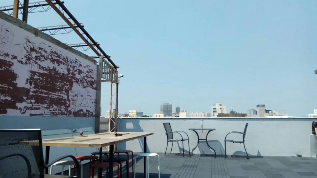 טאינאן Loft18 Hostel מראה חיצוני תמונה
